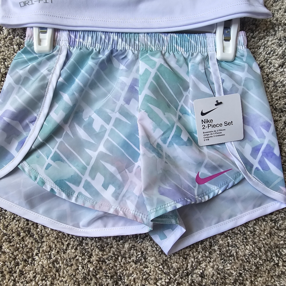 Girls Nike Outfit